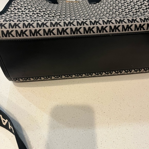Michael Kors Laptop tote bag with shoulder strap - Picture 3 of 4